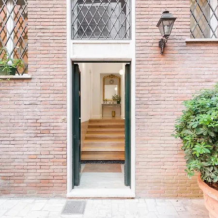 Apartment Lovatelli Al Campidoglio Rome